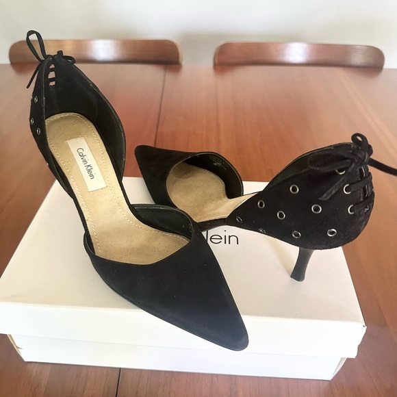 Calvin Klein corset inspired stilettos with grommet detail. Black size 9 suede. - Picture 2 of 4